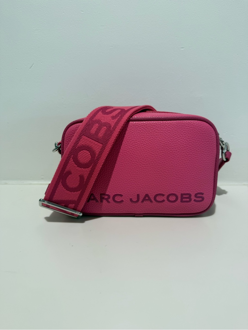NWT Marc Jacobs Flash camera bag magenta multi